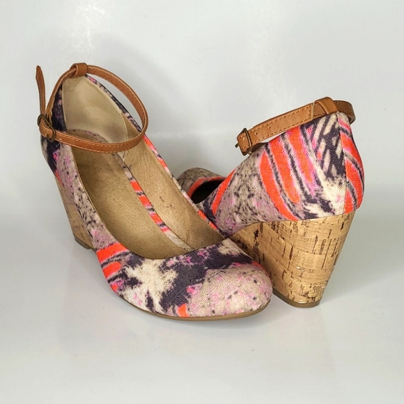 Print Cork Wedges with Ankle Strap - Picture 1 of 7